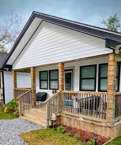 McNeill House | Country Cottage - B