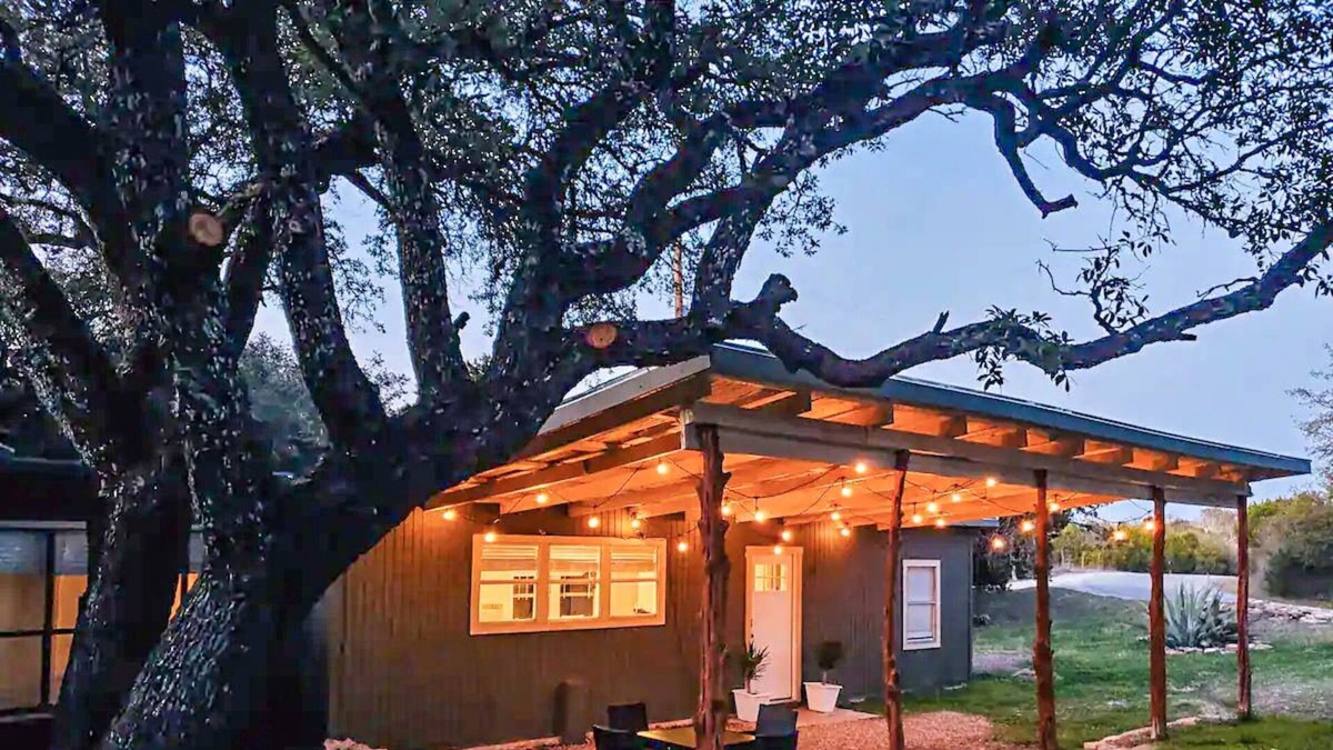 Glen Rose Cottage | Country Cottage Near Fossil Rim