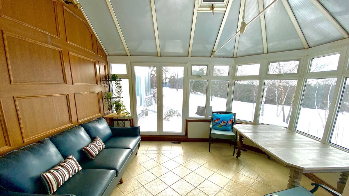 Hamilton Other | Country Cottage Paradise