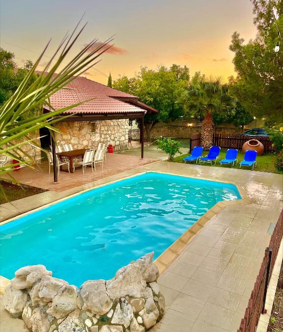 Pissouri Villa | Country-Cozy Villa Pissouri Village