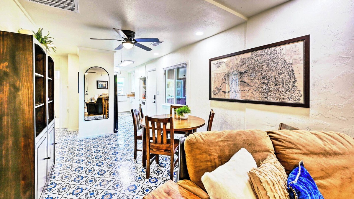 Woodlake Other | Country Farmhouse in Woodlake - close 2 Sequoia Park, Three Rivers & Lake Kaweah