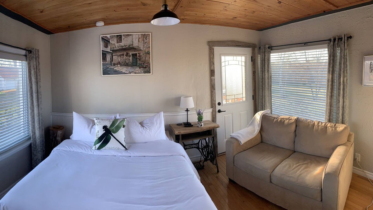 Hamilton House | Country Get-Away for a Day