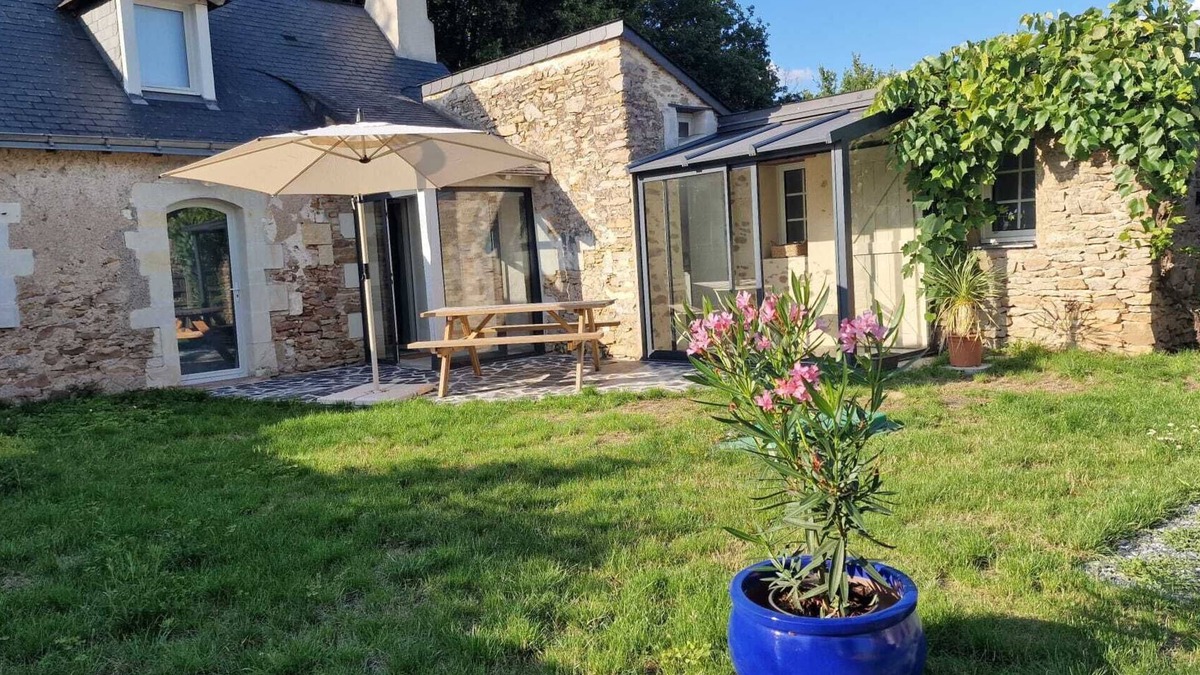 Blaison-Saint-Sulpice House | Country house La Berlotte village of Blaison Gohier