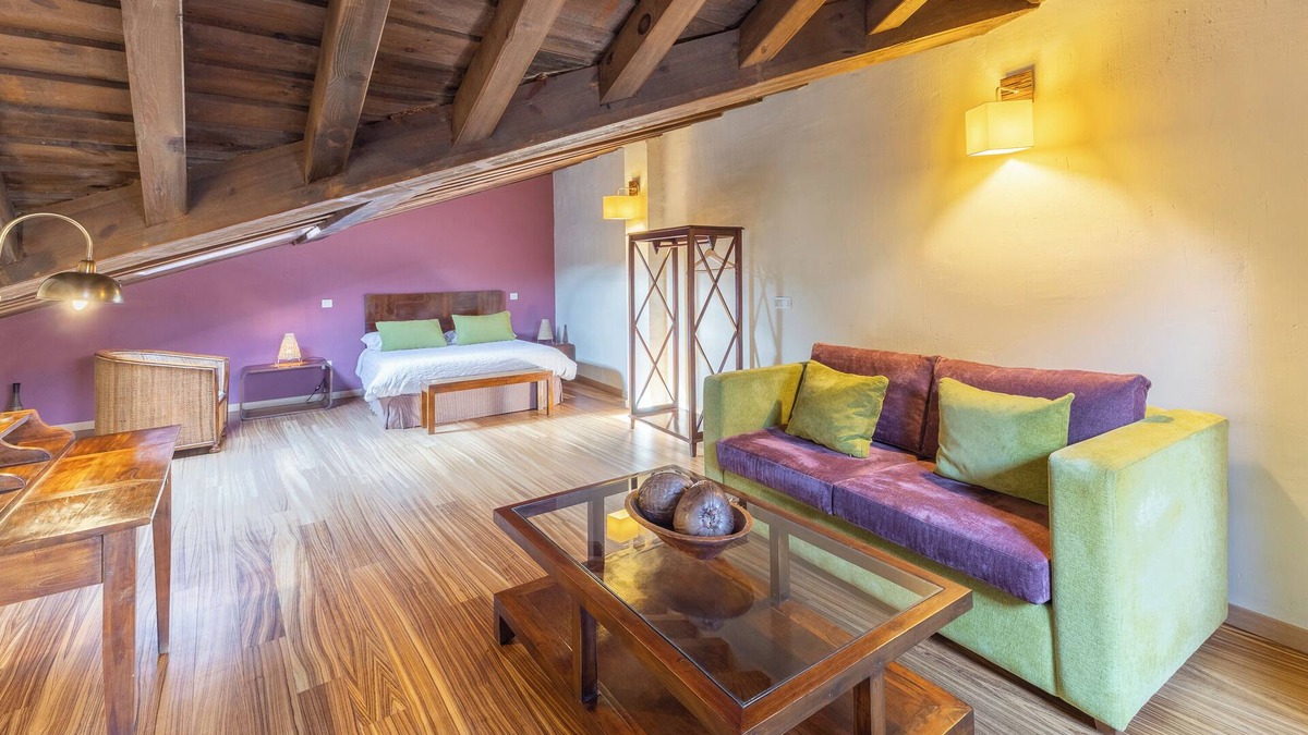 Braojos House | Country House 'Alojamiento Perseus' with Mountain View, Balcony and Wi-Fi