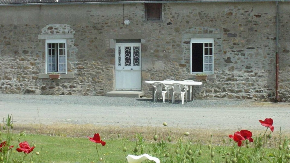 Tourville-sur-Sienne Cottage | Country House in Tourville-sur-Sienne with Garden