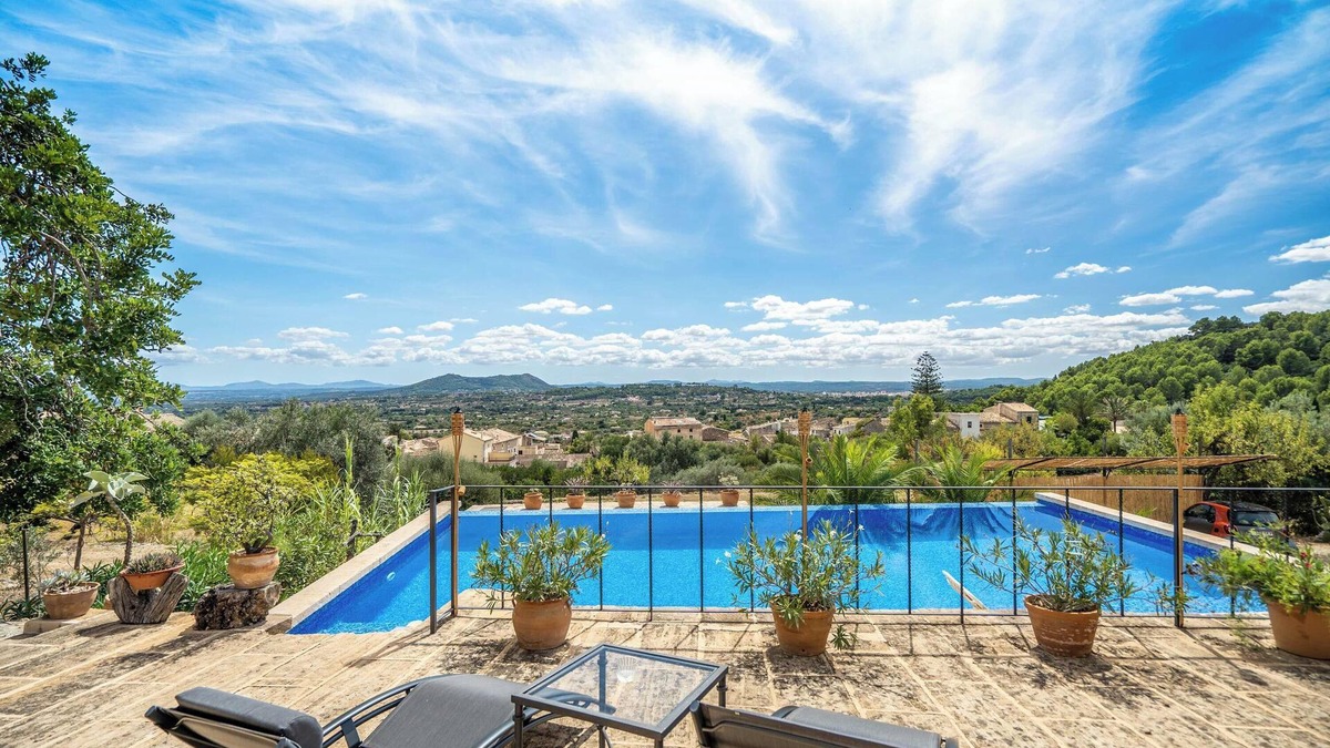 Selva Villa | Country Home "Can Pulit" with Pool, Garden, A/C & Wi-Fi