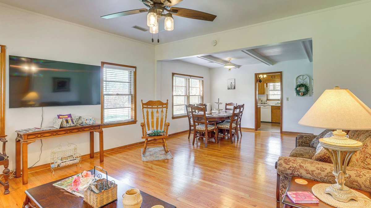 Lineville House | Country Home Near Lake Wedowee: Patio & Fire Pit!