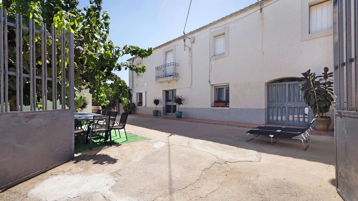 San Martin Sarroca House | Country House 'Cal Peret Miquelet' with Mountain View, Private Pool and Wi-Fi