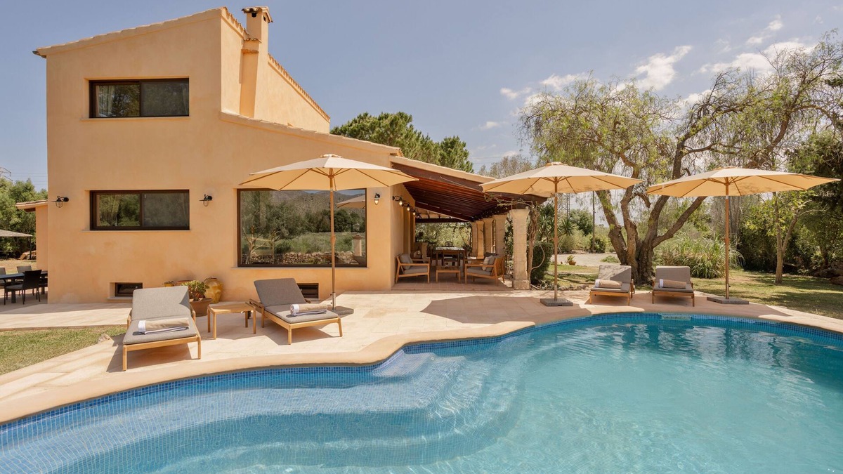 Pollensa Cottage | Country house, 2800Sq.Ft. with pool, Wifi, bbq, terraces, garden, 8+ pp
