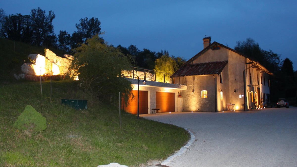 Feltre House | Country house Al Nido di Cart with whirlpool, barbecue,volleyball,soccer,music.