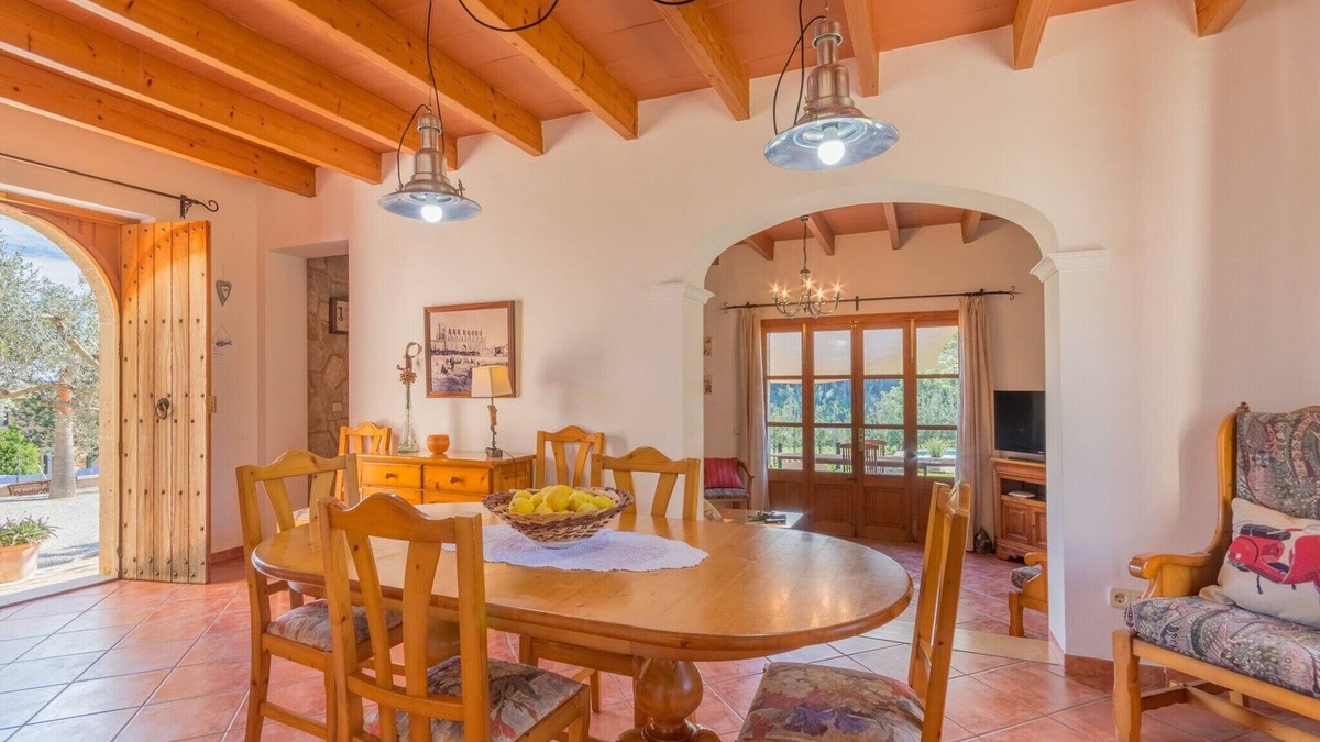 Alaro Villa | Country House Banyols with Pool