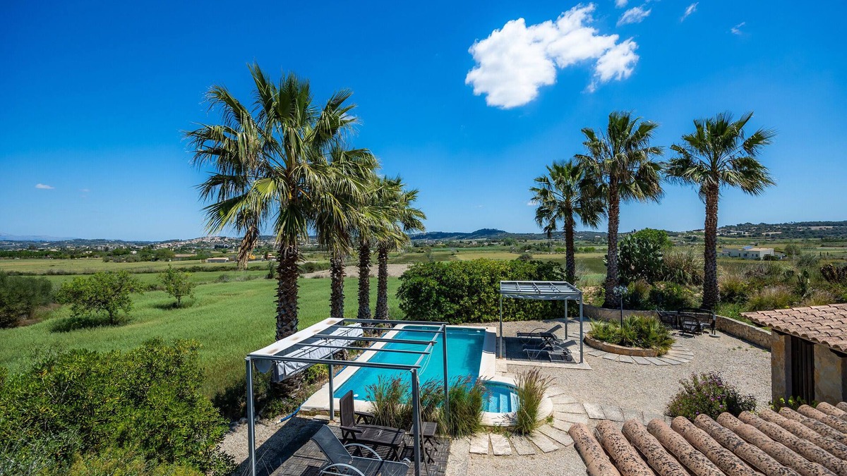 Montuiri Villa | Country House 'Buena Vista' with Mountain View, Wi-Fi and Air Conditioning