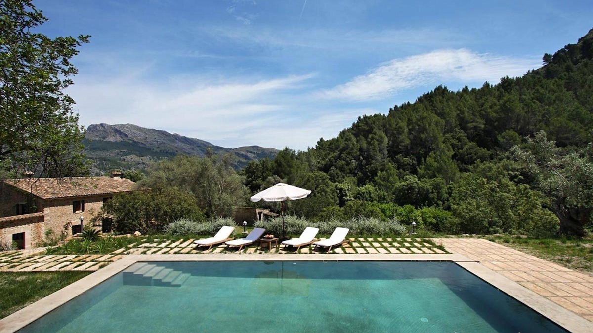 Pollensa Villa | Country House 'Can Pascol' with Private Pool, Private Terrace and Wi-Fi