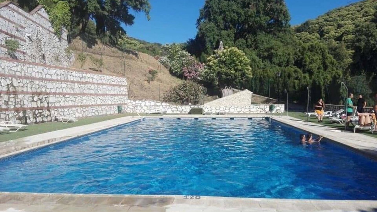 Pujerra Villa | Country House 'El Viejo Castaño 3' with Mountain View, Wi-Fi and Air Conditioning