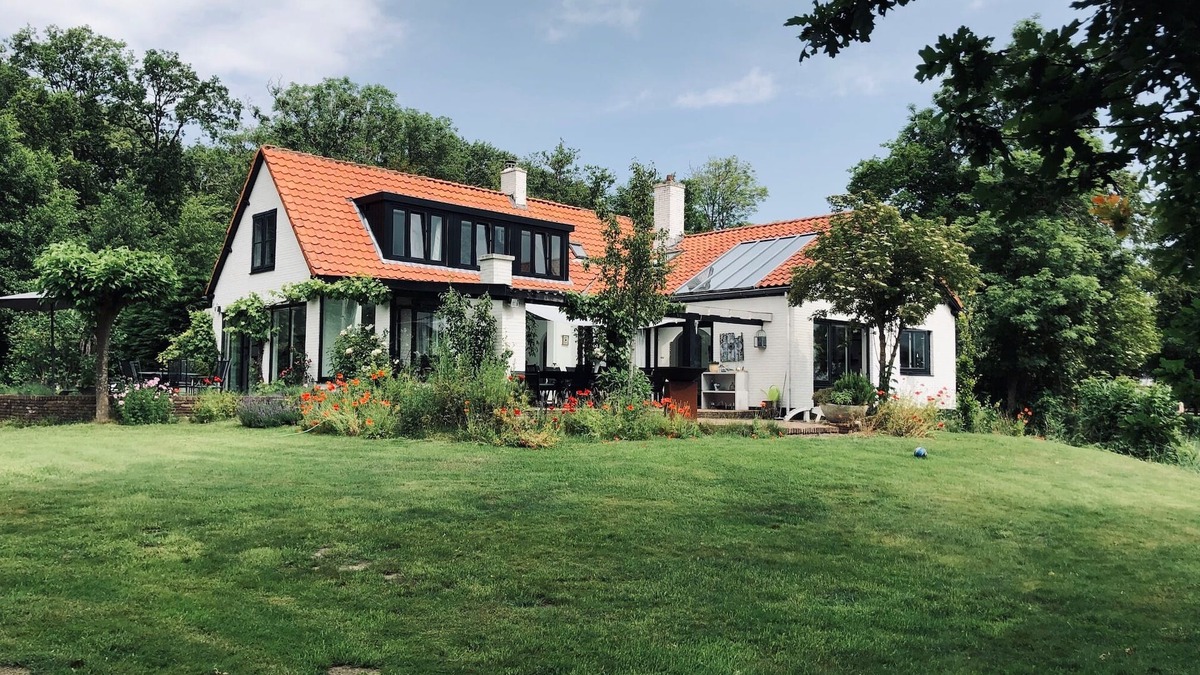 Municipality of Bergen House | Country house in a nature reserve with private swimming pool, 3 km from the sea
