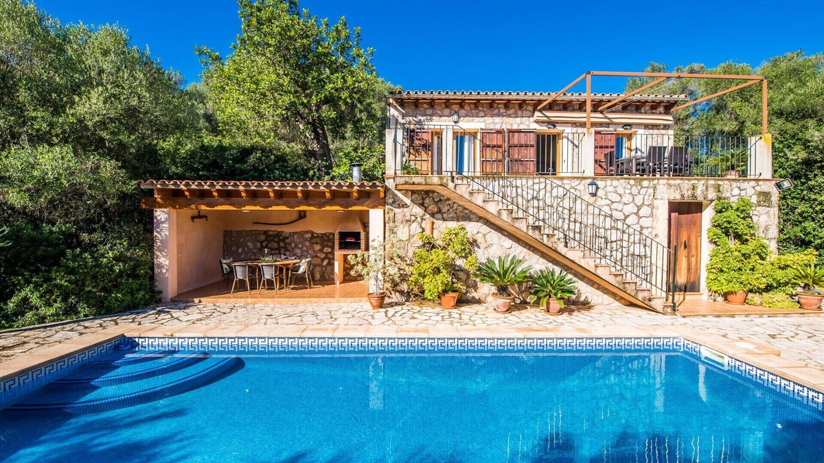 Buger Villa | Country house in Mallorca Es Puchet with pool