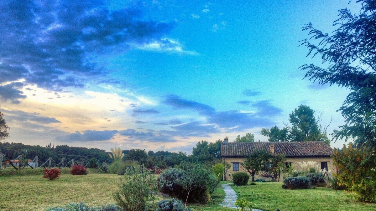Montone House | Country House in Umbria Montone , 20 min drive from Perugia airport