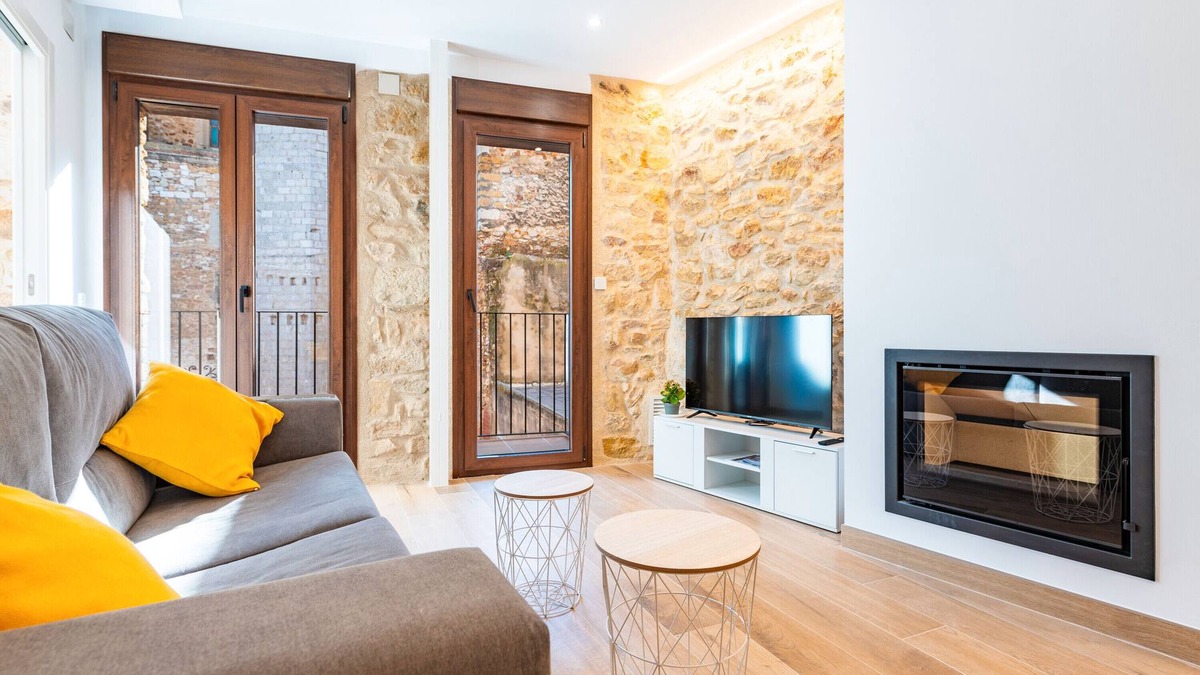 Traiguera House | Country House 'La Casa Del Campanar' with Balcony and Air Conditioning