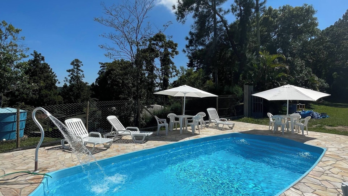 Cotia Cottage | Country house near São Paulo and 15 minutes from Embu downtown. Swimming pool.
