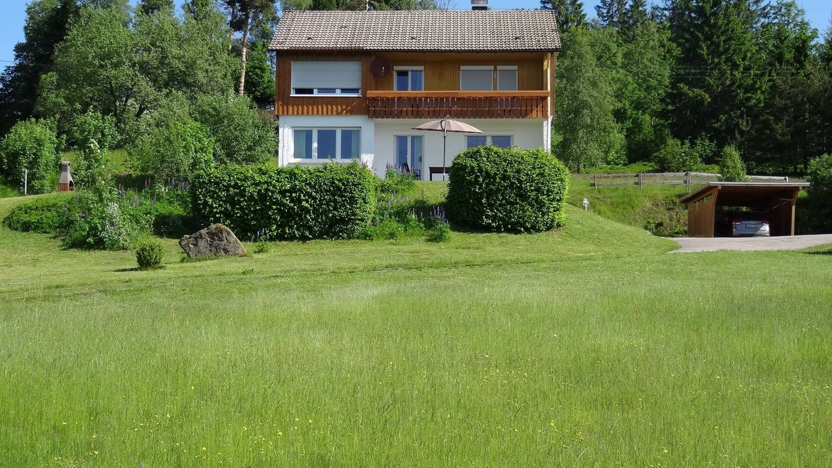 Freudenstadt House | Country house on the sunny slope