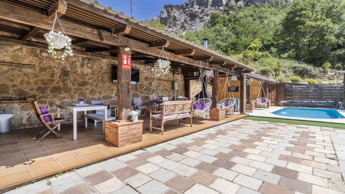 Oden Villa | Country House 'Panoramico' with Lake View, Wi-Fi and Air Conditioning