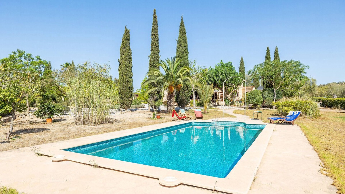 Porreres House | Country House 'Son Capella' with Mountain View, Private Pool and Wi-Fi