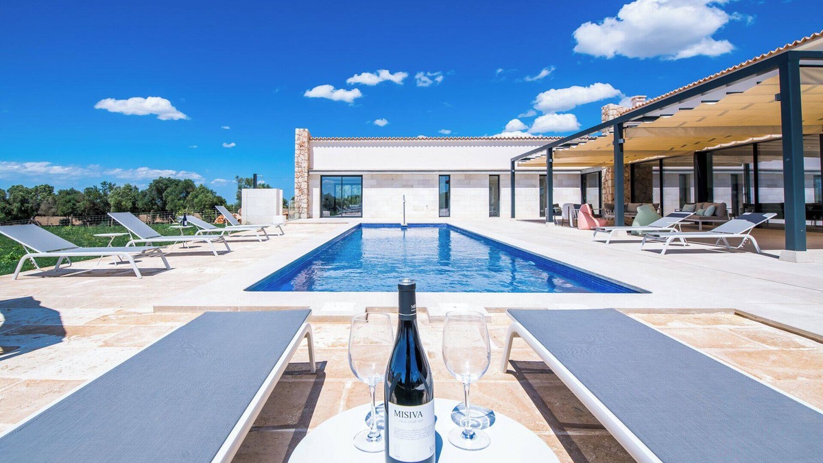 Ariany Villa | Country House 'Son Quillot 2' with Mountain View, Wi-Fi and Air Conditioning