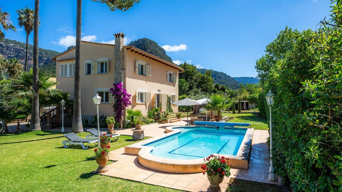 Valldemossa Villa | Country House 'Villa Valldemossa' with Private Pool, Private Terrace and Wi-Fi
