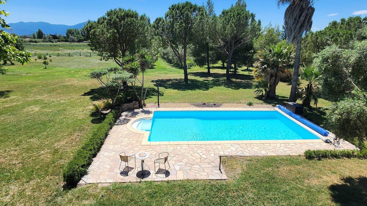 Bages House | country house with large pool