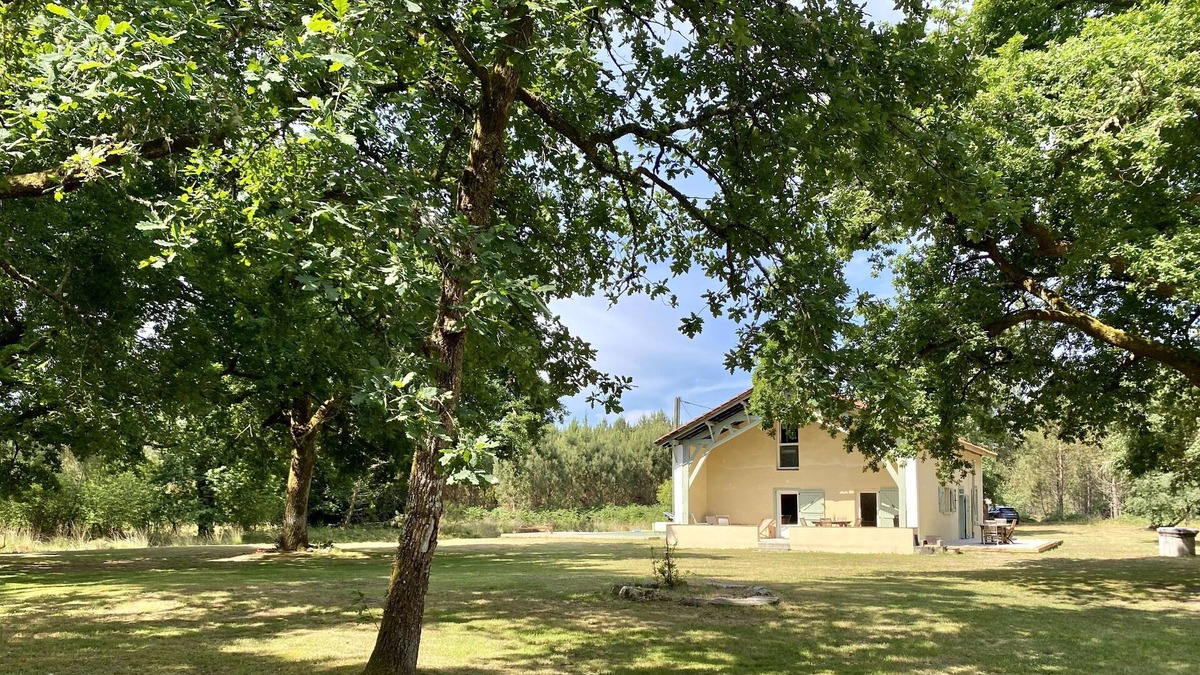 Lencouacq House | Country house with swimming pool in the heart of the forest of the Landes regional park