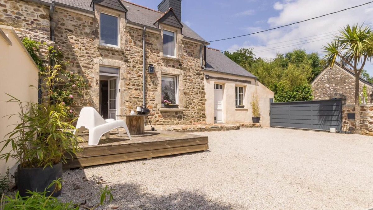 Tollevast Cottage | Country house with terrace and garden near Cherbourg