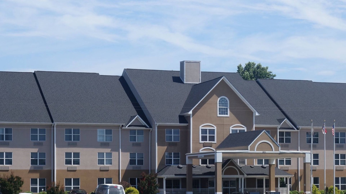 Burlington Hotel | Country Inn & Suites by Radisson, Burlington (Elon), NC