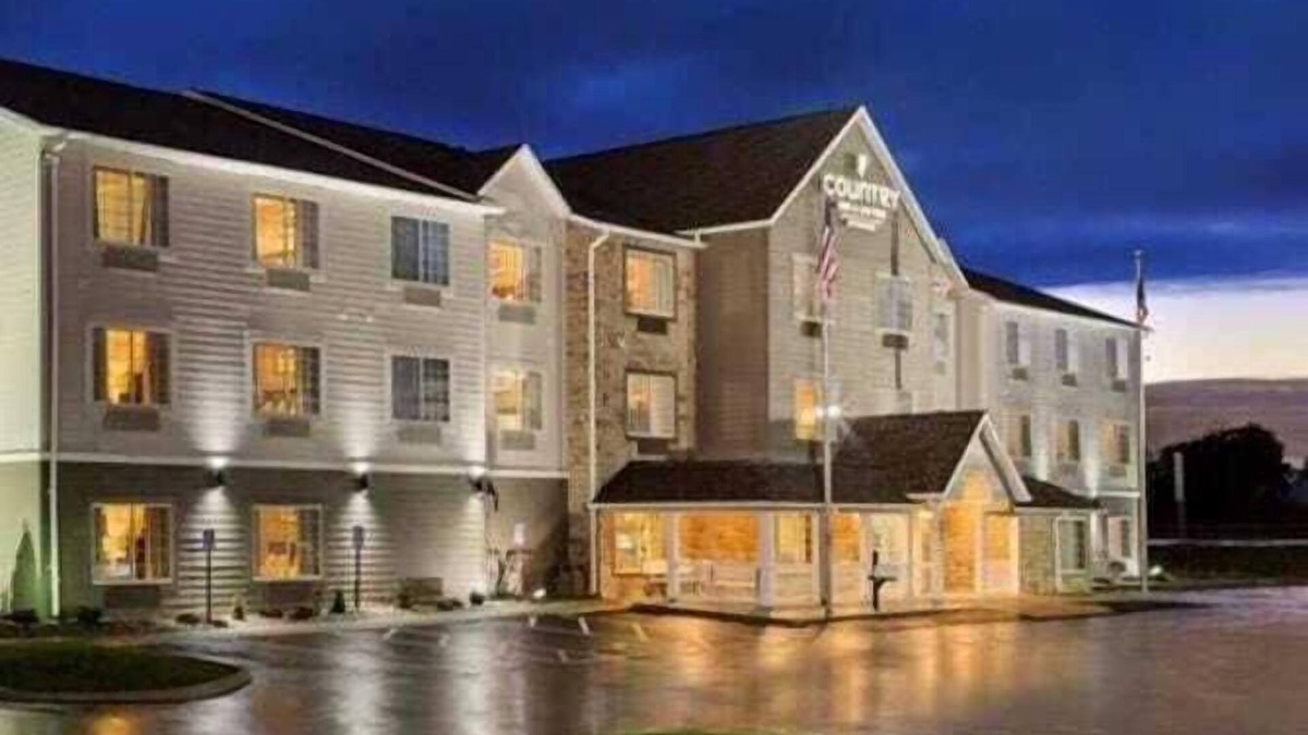 Hiram Hotel | Country Inn & Suites by Radisson, Hiram, GA