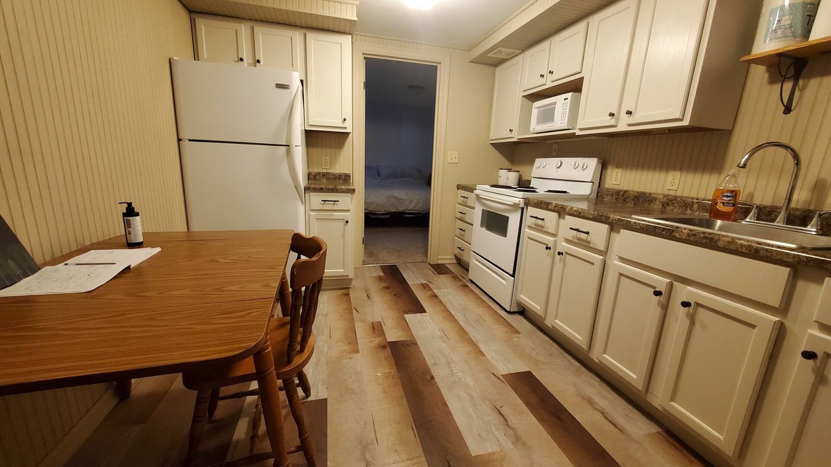 Mercer County Other | Country Lower Level Suite