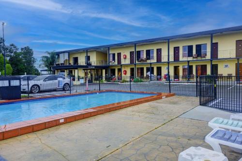 Taree Hotel | Country Plaza Motel Taree