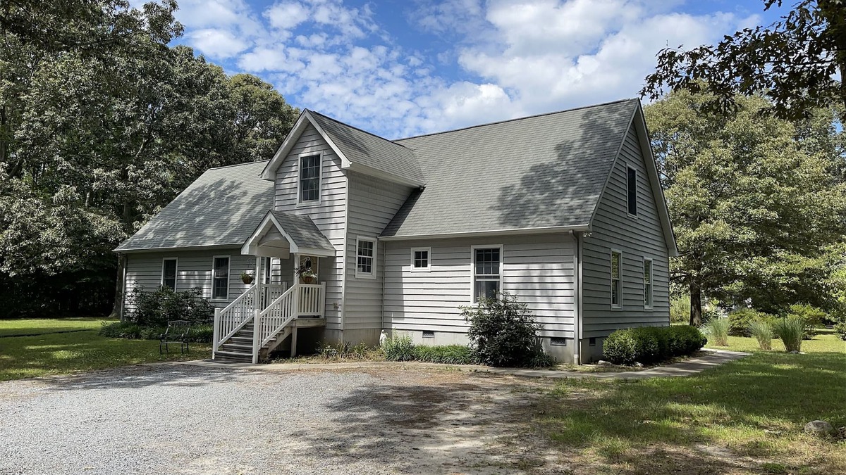 Millsboro Bed & Breakfast | Country Quiet 3 Bedroom 2 Bath Tranquil Space!