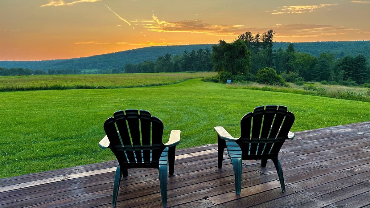 East Worcester House | Country retreat - 3-bd rm house on picturesque horse farm with WiFi, AC & views