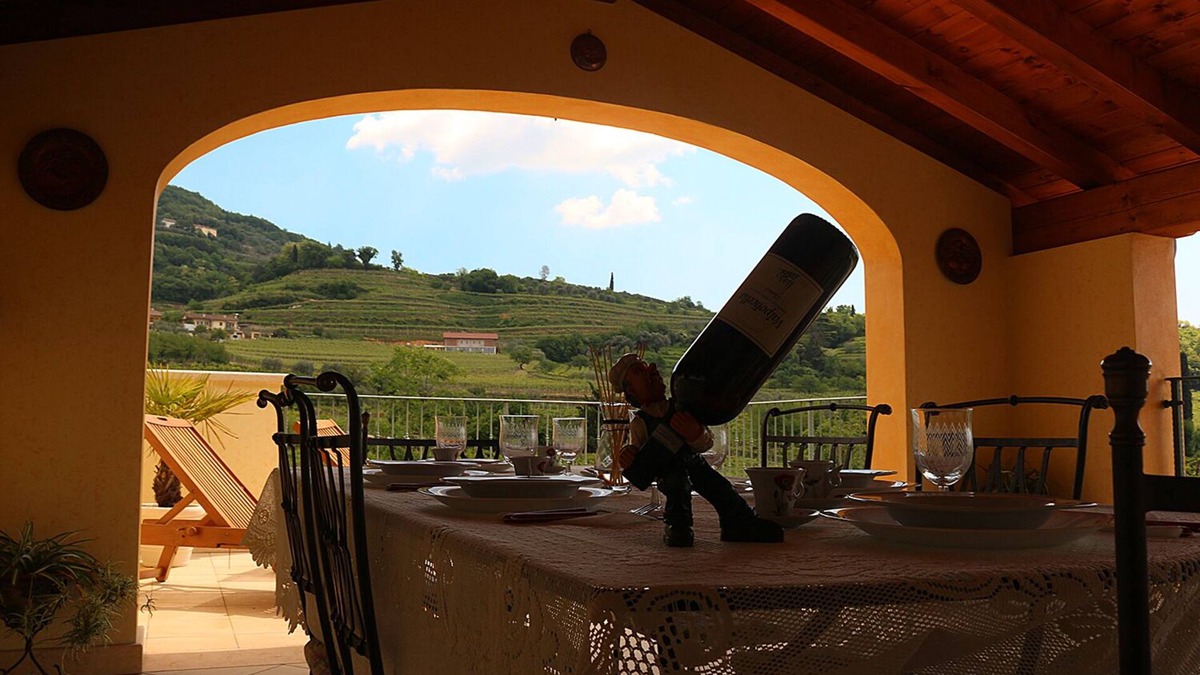 Negrar Apartment | Country suite Papaveri ~ residence La Palma Negrar