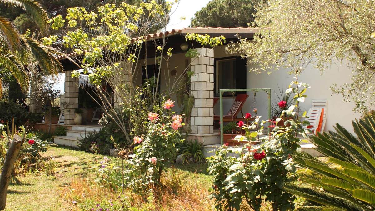 Orosei Villa | Country villa near the sea with small garden