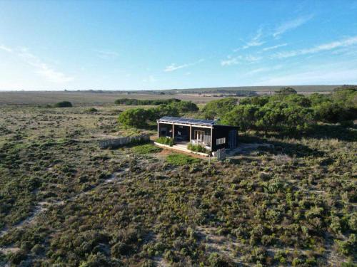 Baardskeerdersbos House | Countryside Container Home