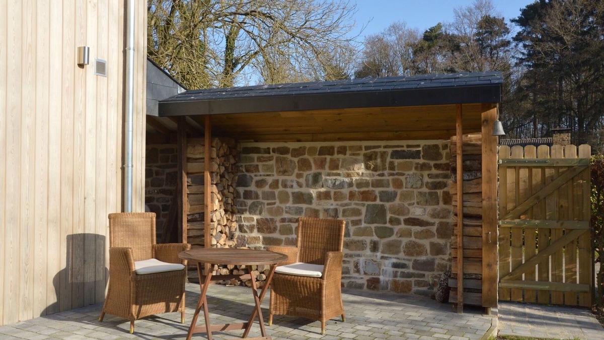 Theux House | Countryside Holiday Home in Theux with Fenced Garden and BBQ