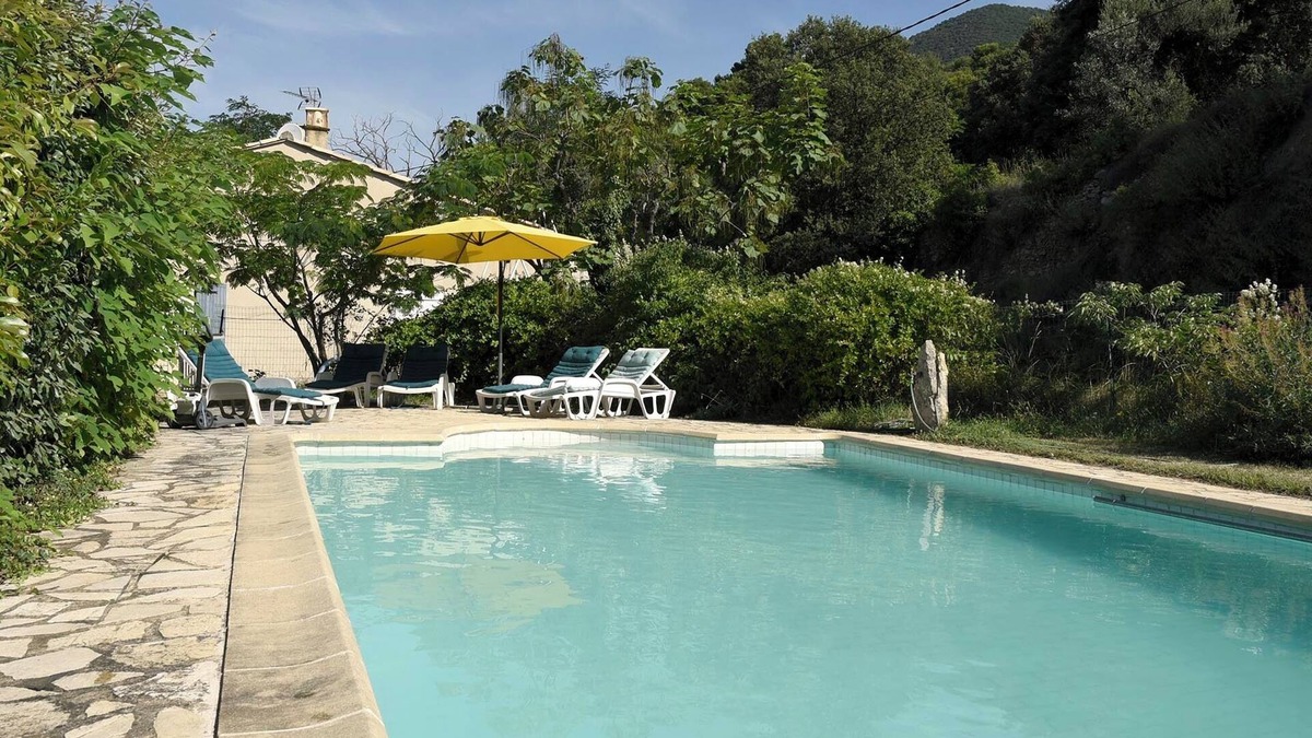 Venterol Villa | Countryside house located in an olive grove, very quiet, wonderful scenery