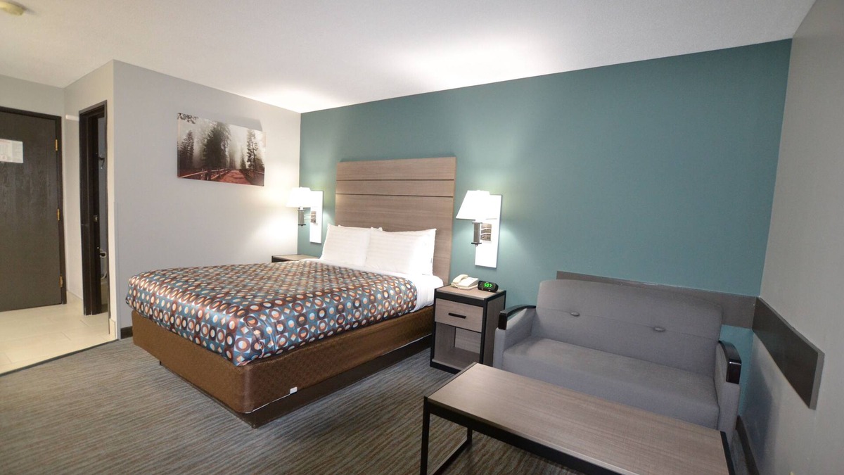 Council Bluffs Hotel | Countryside Inn & Suites