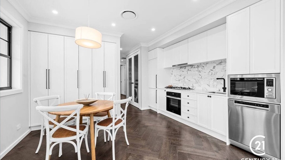 Marsden Park House | Couples' Haven - 2 Bedrooms