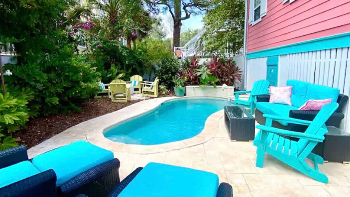 Tybee Island Cottage | Couples Retreat with POOL + FREE Bikes & Golf Cart + Stroll to Beach