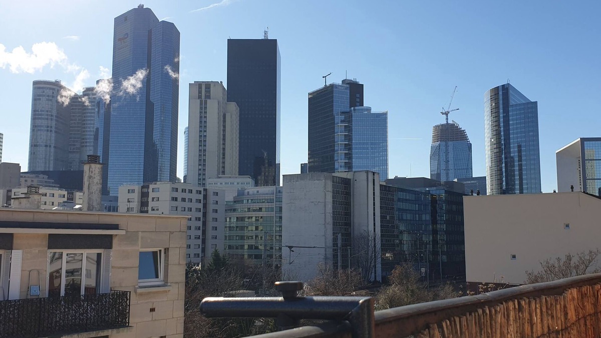 Faubourg de l'Arche Apartment | Courbevoie-paris. Appartement Lumineux,calme, Proximité Ransports et Commerces