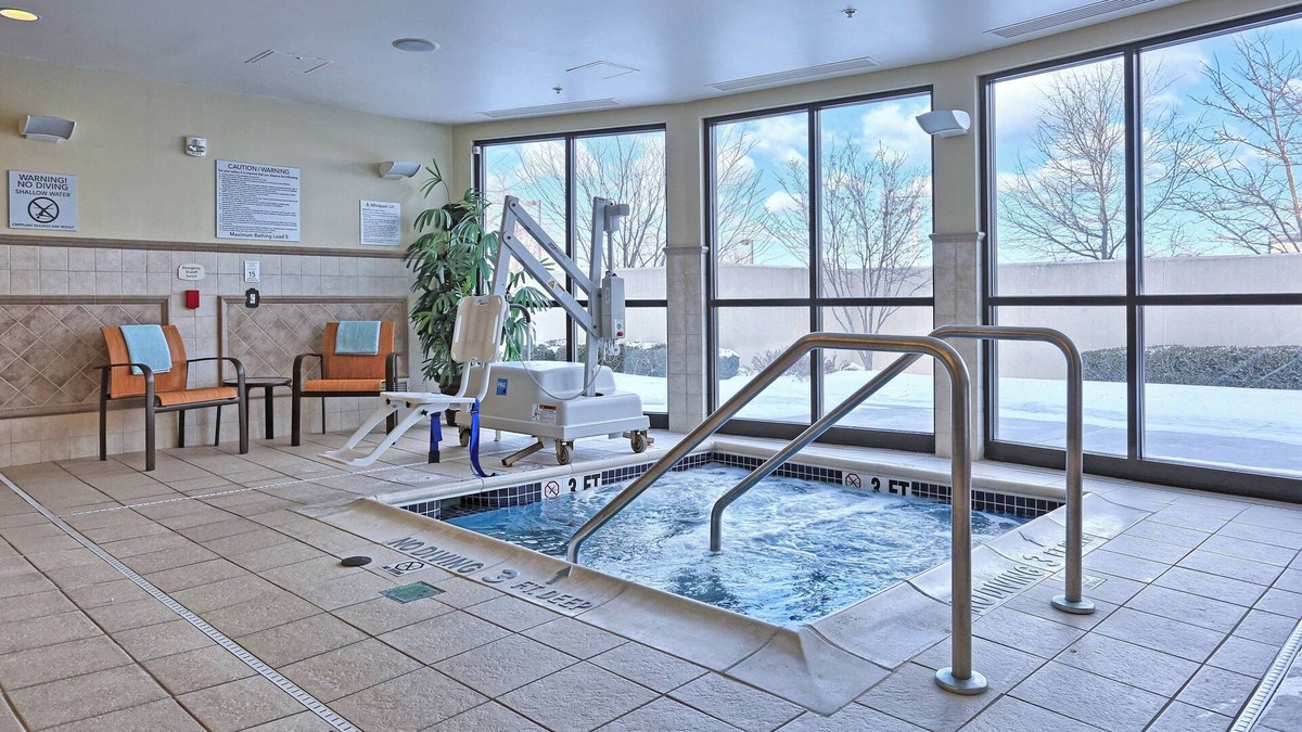 Mechanicsburg Hotel | Courtyard by Marriott Harrisburg West/Mechanicsburg