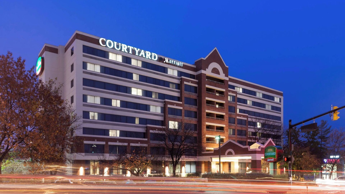 Eisenhower East Hotel | Courtyard by Marriott Alexandria Old Town/Southwest