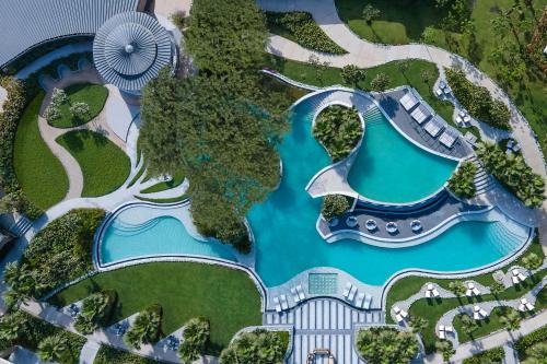 Faridabad Resort | Courtyard by Marriott Aravali Resort