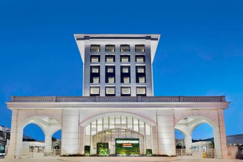Nagavara Hotel | Courtyard by Marriott Bengaluru Hebbal